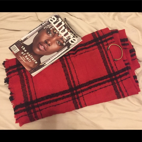 NWOT Plaid Blanket Scarf - Picture 1 of 1